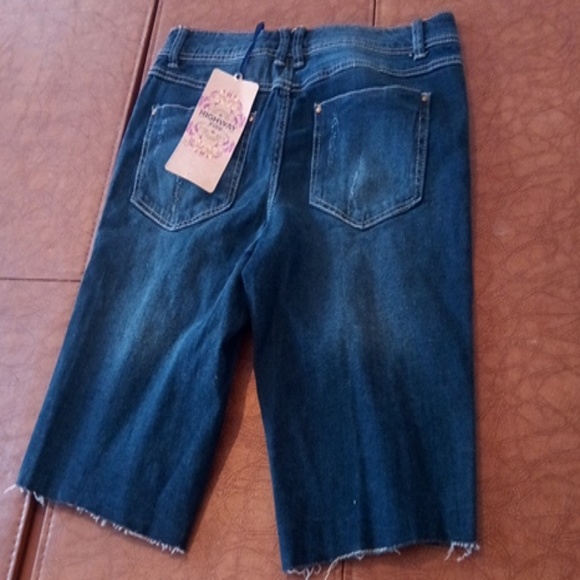 Kids shorts - Picture 3 of 4